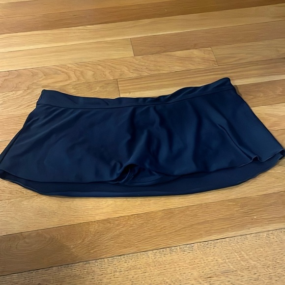 Merona women’s navy blue swim skirt size xlarge. - Picture 1 of 6
